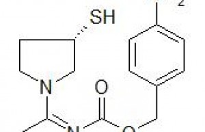 S-(1-(1-((((4-nitrobenzyl)oxy)carbonyl)imino)ethyl)pyrrolidin-3-yl) ethanethioate 4-Nitrobenzyl-1-((S)-3-mercaptopyrrolidin-1-yl)ethylidenecarbamate